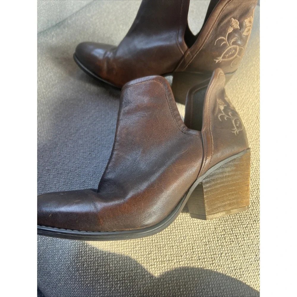 Musse & Cloud Ashila Ankle Boots Womens Size 7 EUR 38 Brown Leather Side Cutouts - Picture 11 of 11